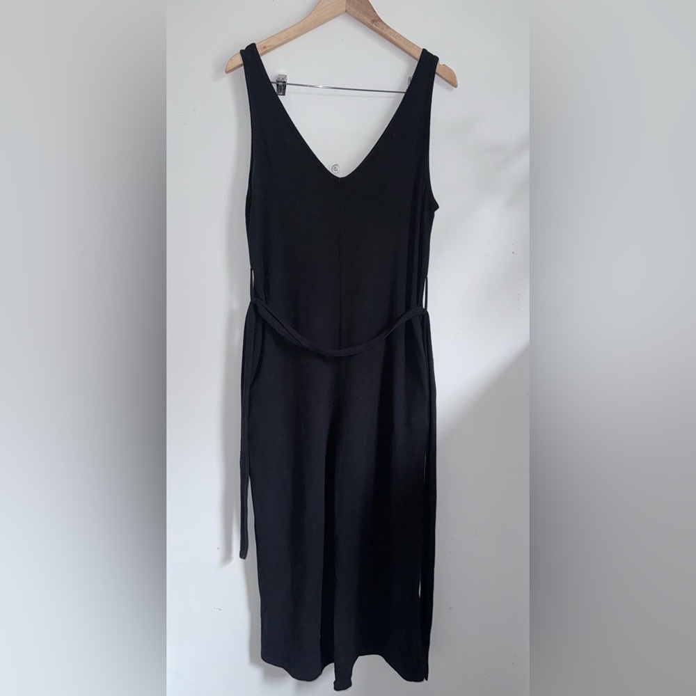 Smash & Tess  V-Neck The Lakeside Romper Jumpsuit Size M Black - Picture 3 of 10